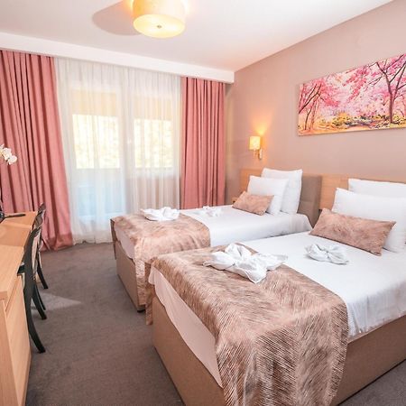 Garden City Hotel Кониц Экстерьер фото