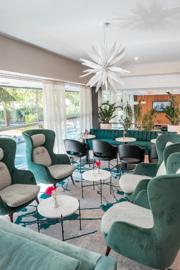 Garden City Hotel Кониц Экстерьер фото