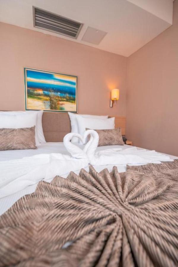 Garden City Hotel Кониц Экстерьер фото