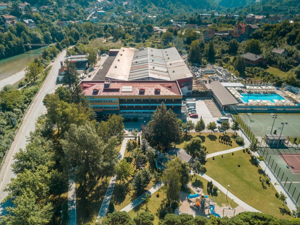 Garden City Hotel Кониц Экстерьер фото