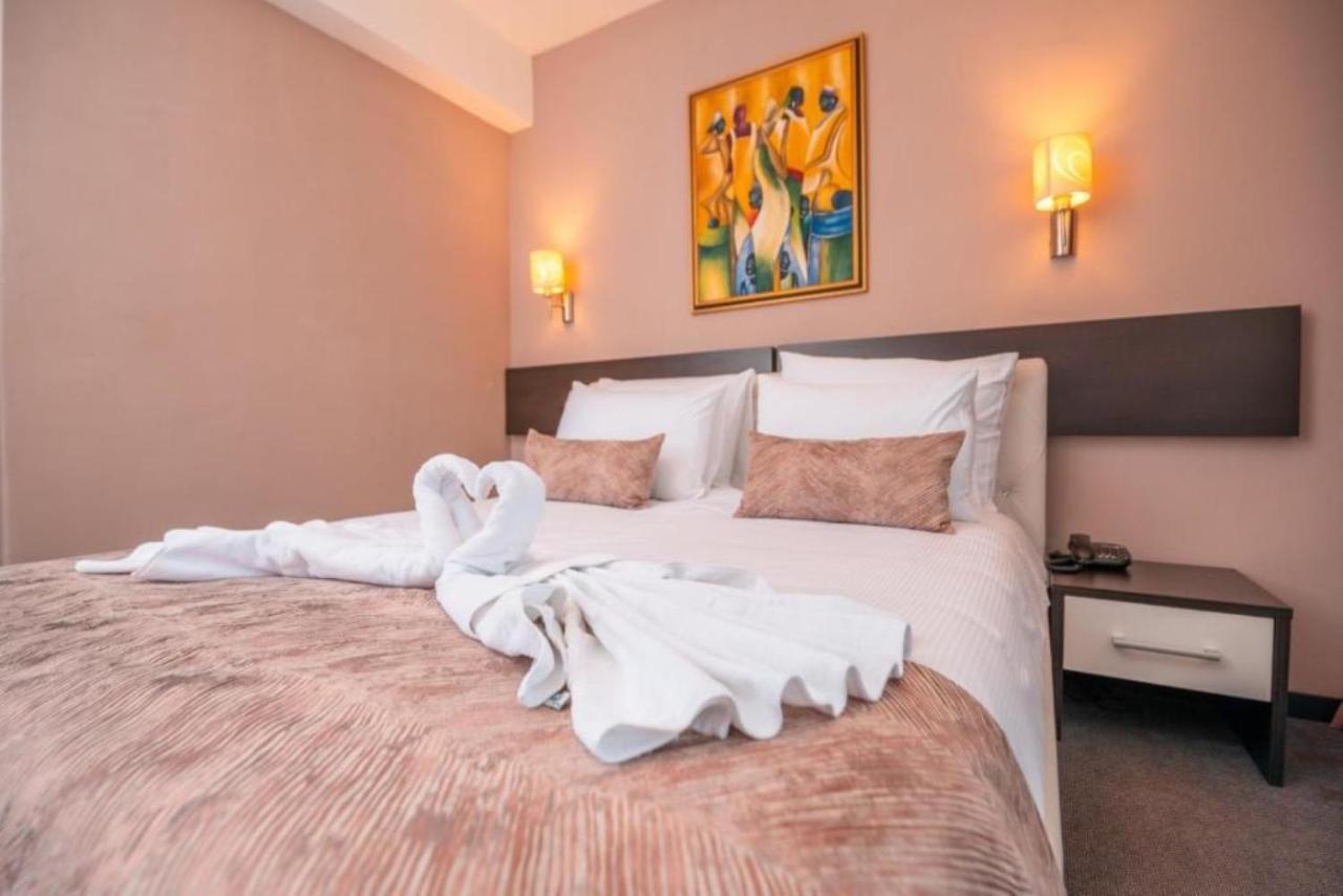 Garden City Hotel Кониц Экстерьер фото