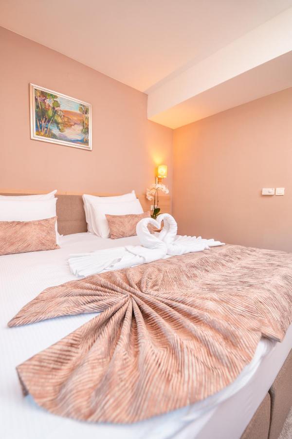Garden City Hotel Кониц Экстерьер фото