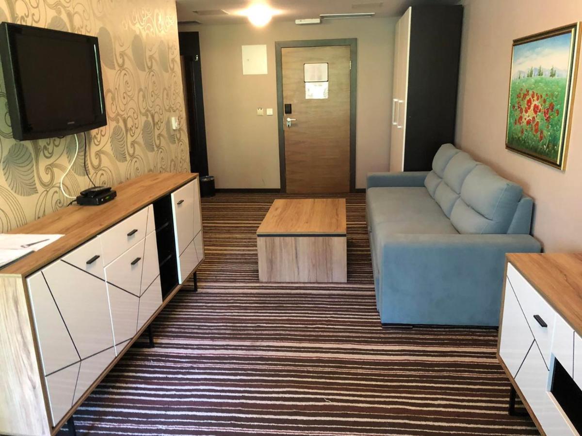 Garden City Hotel Кониц Экстерьер фото