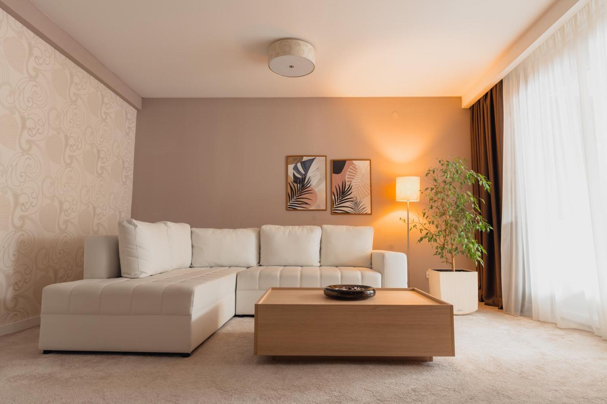 Garden City Hotel Кониц Экстерьер фото